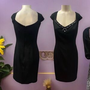 Jessica Howard Woman,Formal Dress,Black,Sz 12/10 Cap sleeve,V Neck Fake crystal!